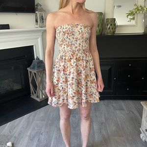 Sleeveless floral dress